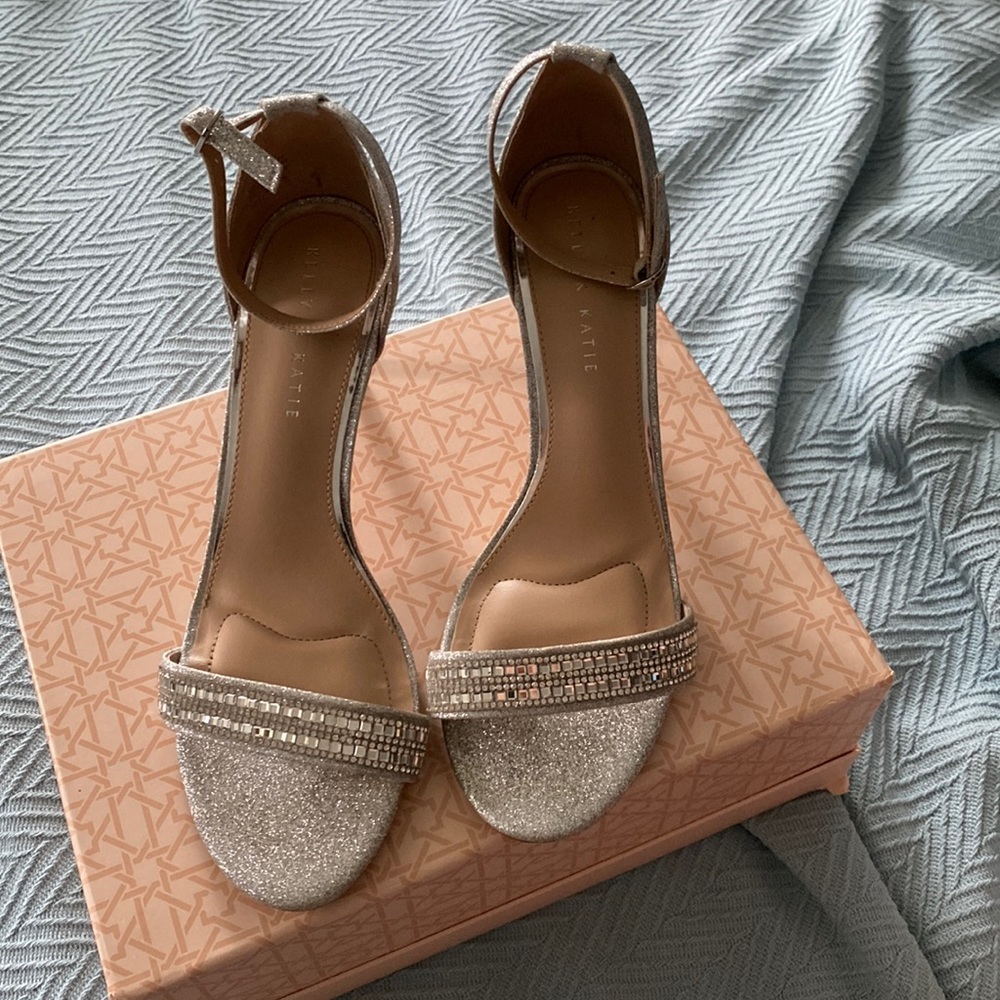 Silver Kelly & Katie 3” heels